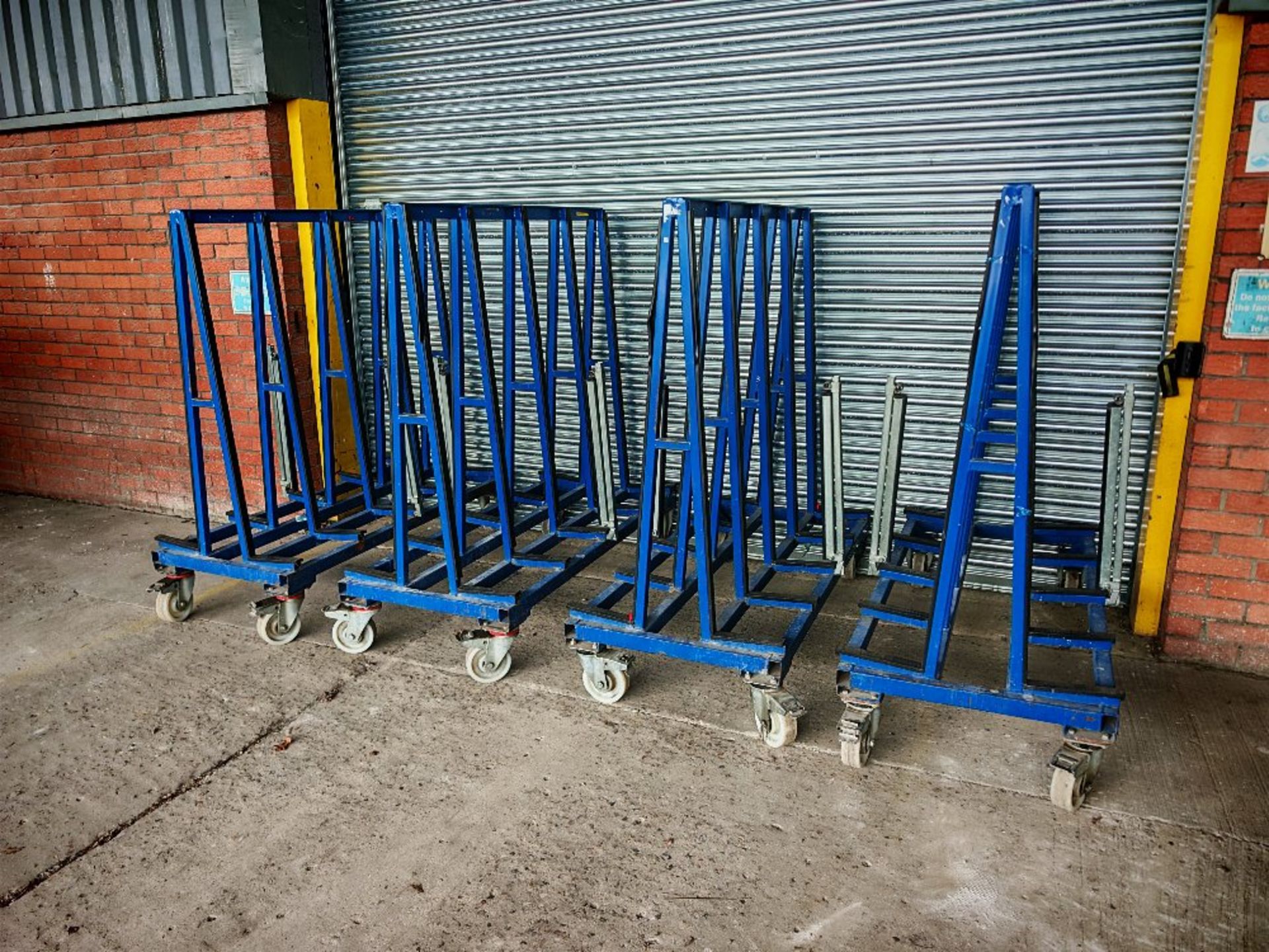 (4) Hegla LH53 mobile A-frame glass trolleys with securing attachment arms - Image 4 of 14