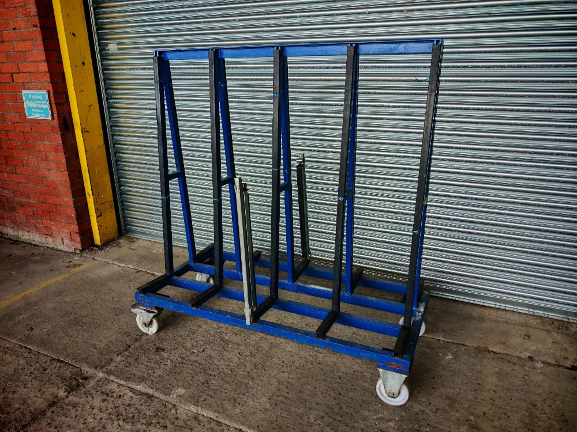 (4) Hegla LH53 mobile A-frame glass trolleys with securing attachment arms - Image 14 of 14