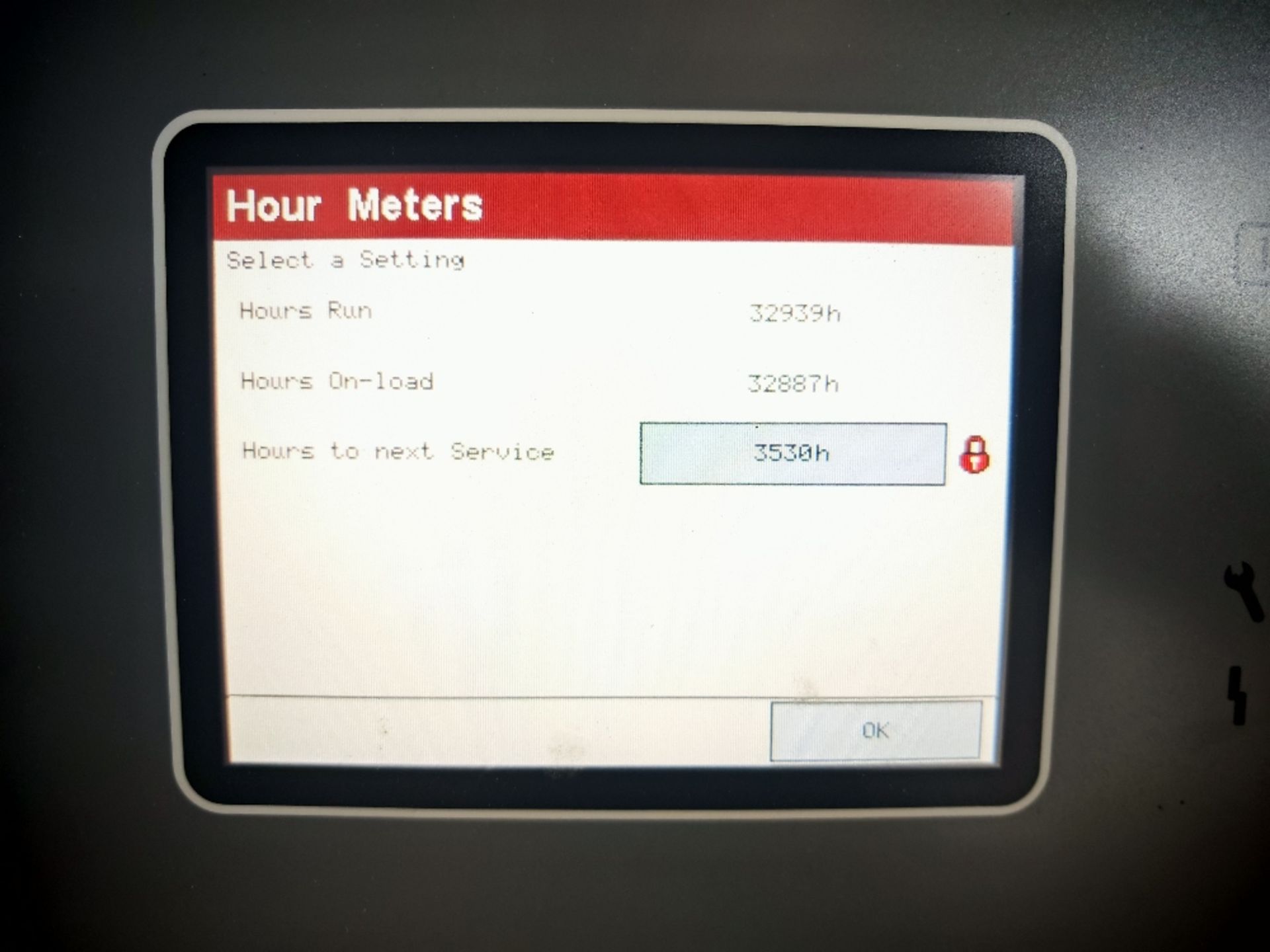 (2021) Ingersoll Rand RSe37n packaged air compressor with receiver - Image 10 of 16