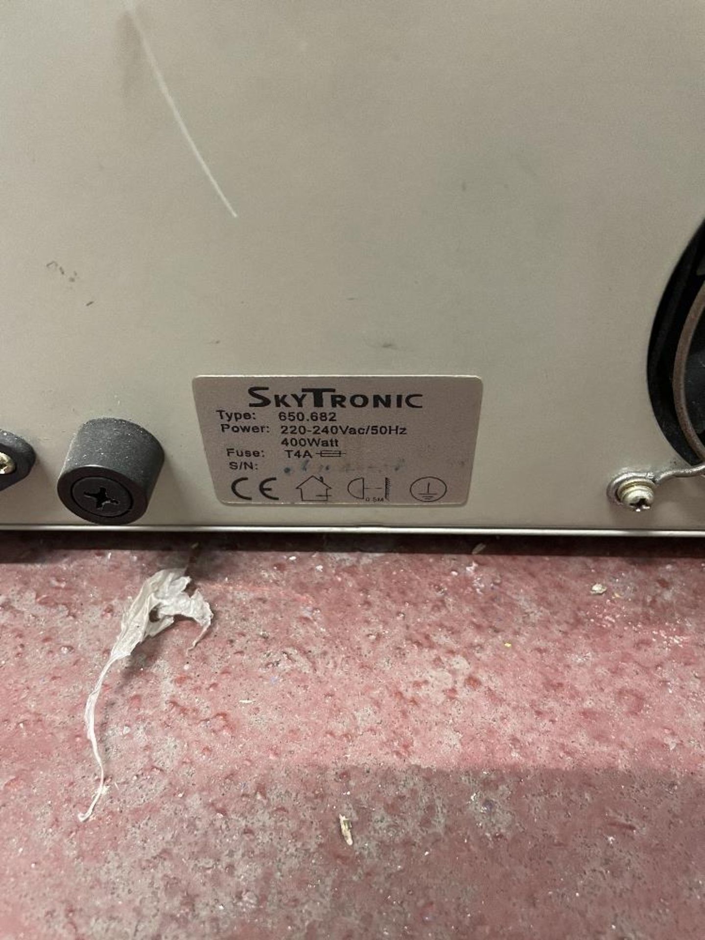 SkyTronic 650.682 Adjustable DC Power Supply - Image 5 of 5