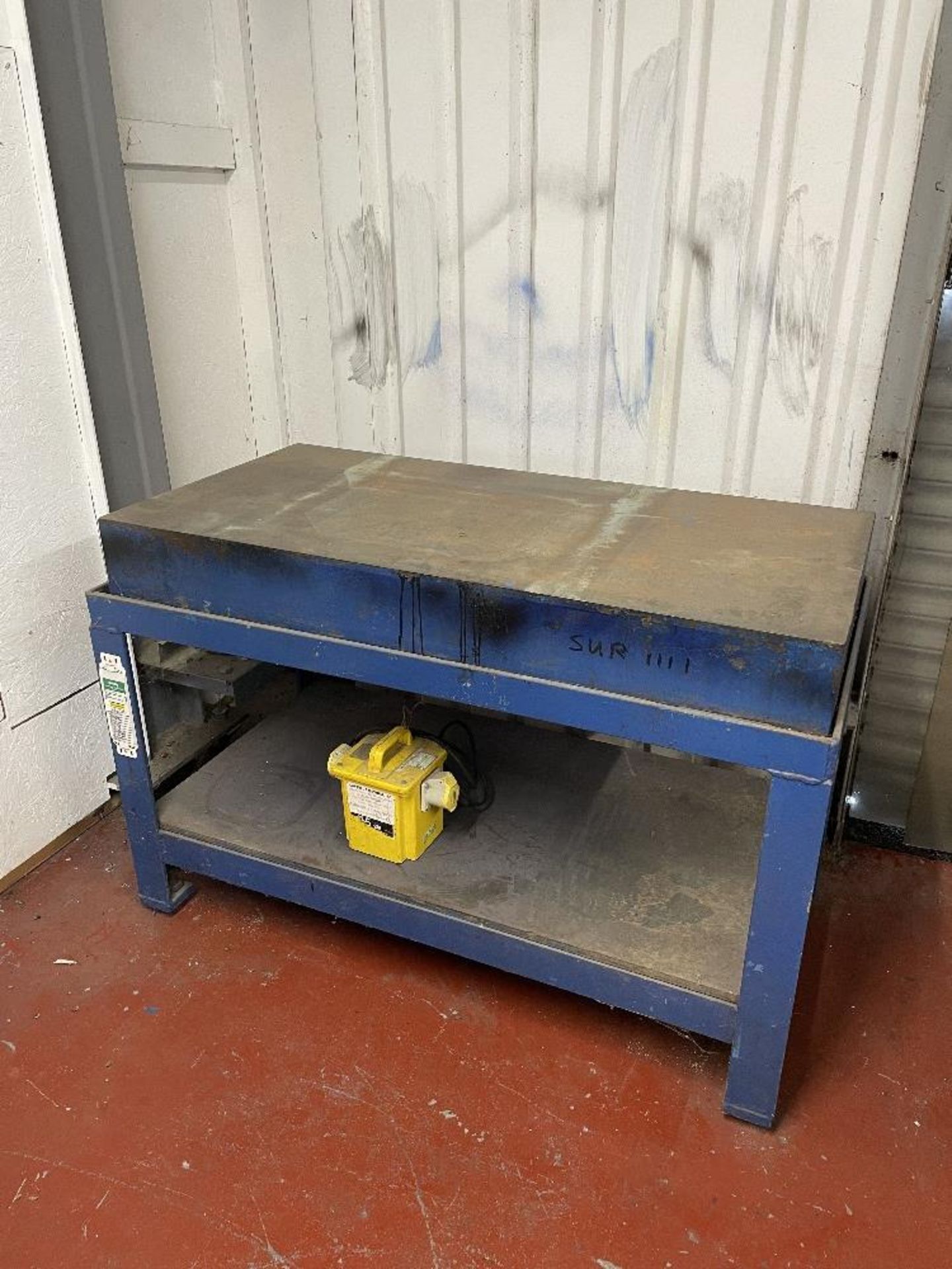 Steel surface table