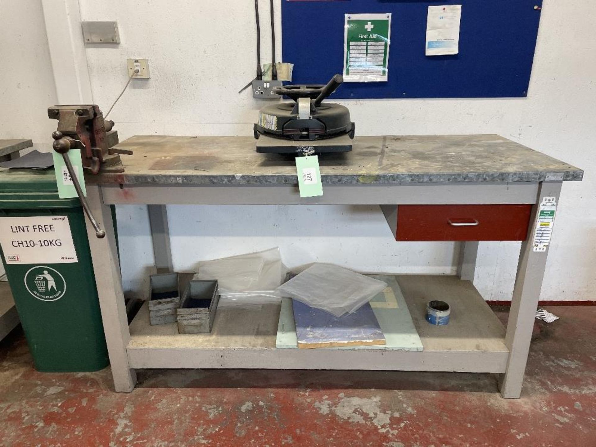 Record 75 Bench Vice & Wooden Framed / Steel top Workbench