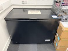 Russell Hobbs domestic chest freezer