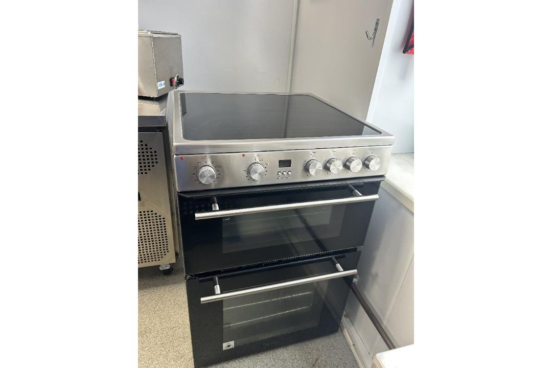 Commercial Double Tier Oven - Image 1 of 4