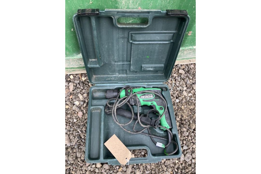 Hitachi FDV16VB2 240V Hammer Drill - Image 1 of 2