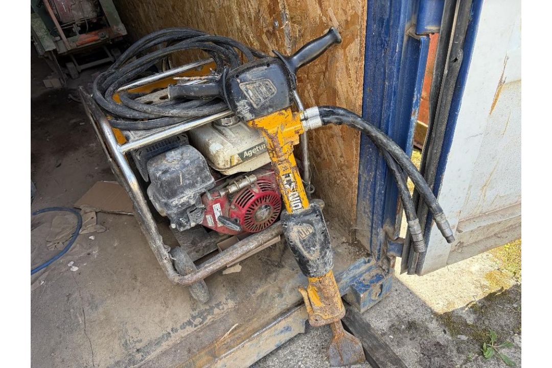JCB Hydraulic Power Pack with HM25 Breaker - Image 6 of 7