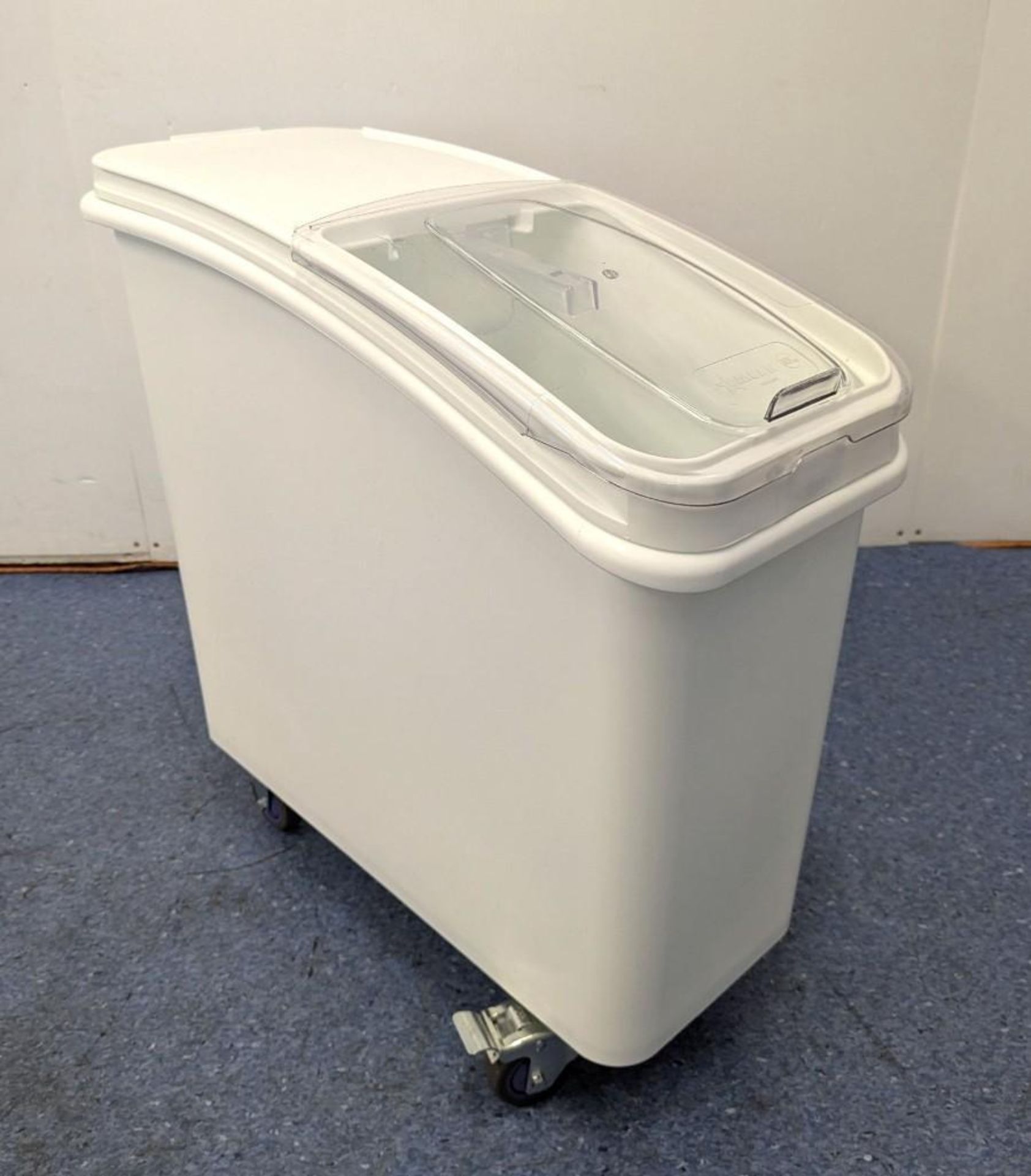 NEW 21 GALLON INGREDIENT BIN WITH SLIDING LID, OMCAN 80985