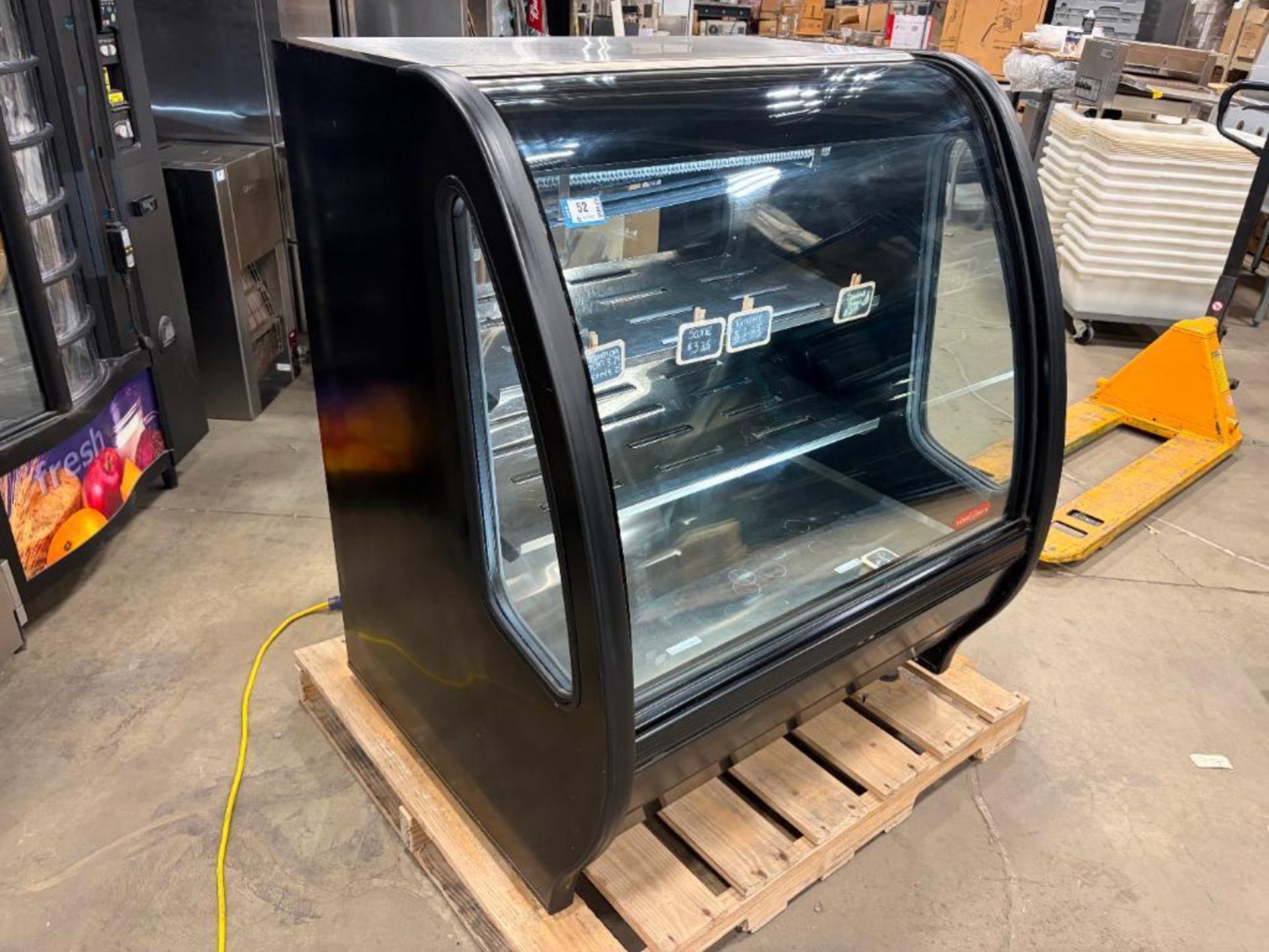 TORREY TEM100NL-UL 40" CURVED GLASS REFRIGERATED DISPLAY CASE - Image 10 of 14