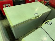 2’ X 4’ X 32” Danby Deep Freeze