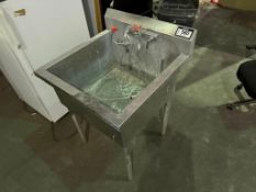 28” X 28” Stainless Steel Sink