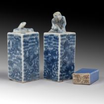 A PAIR OF CHINESE BLUE AND WHITE PORCELAIN 'ZODIAC' SEALS QING DYNASTY, 19TH CENTURY