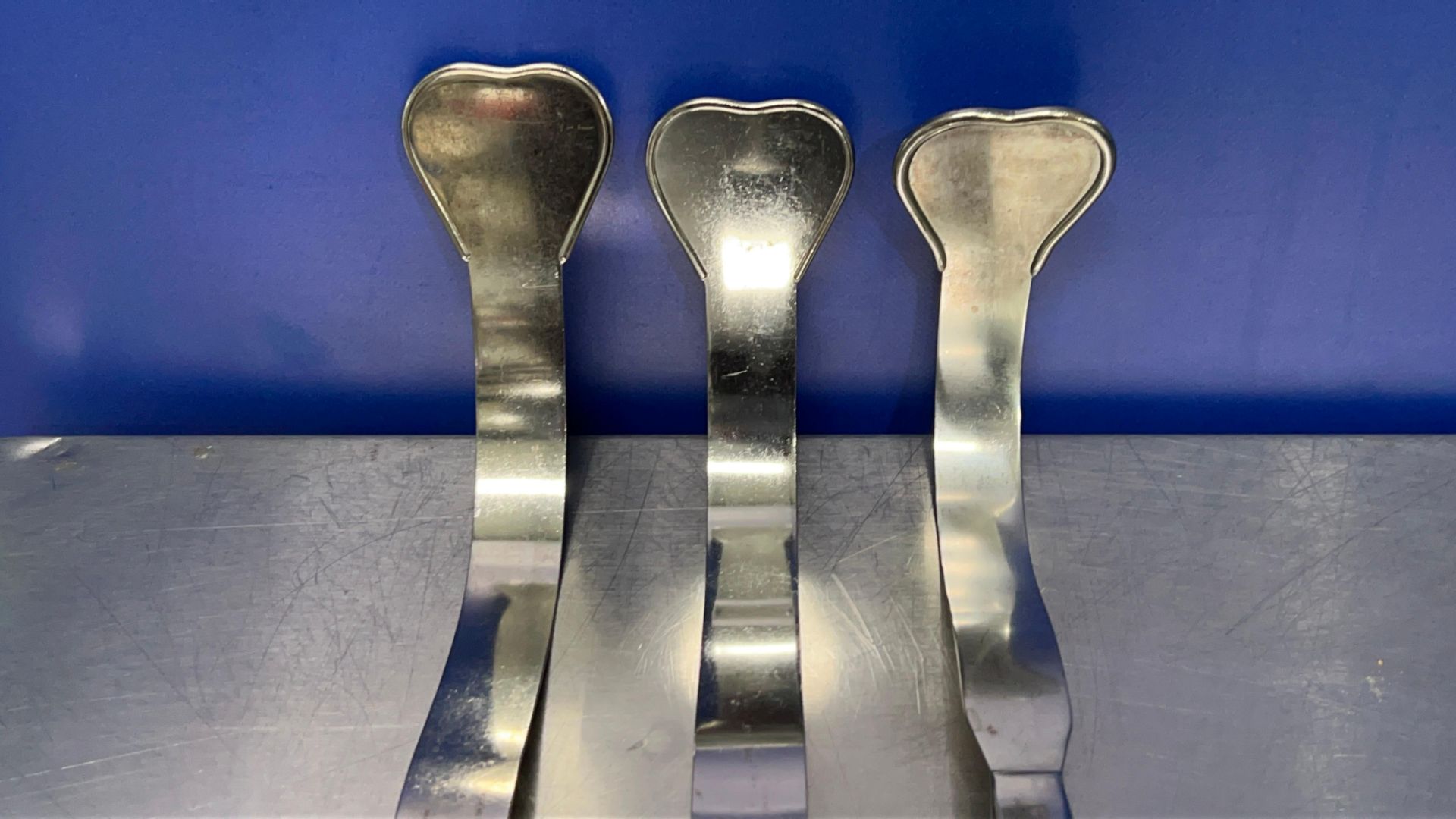 Harrington Retractor - Mixed Bulk Bin - Image 4 of 7