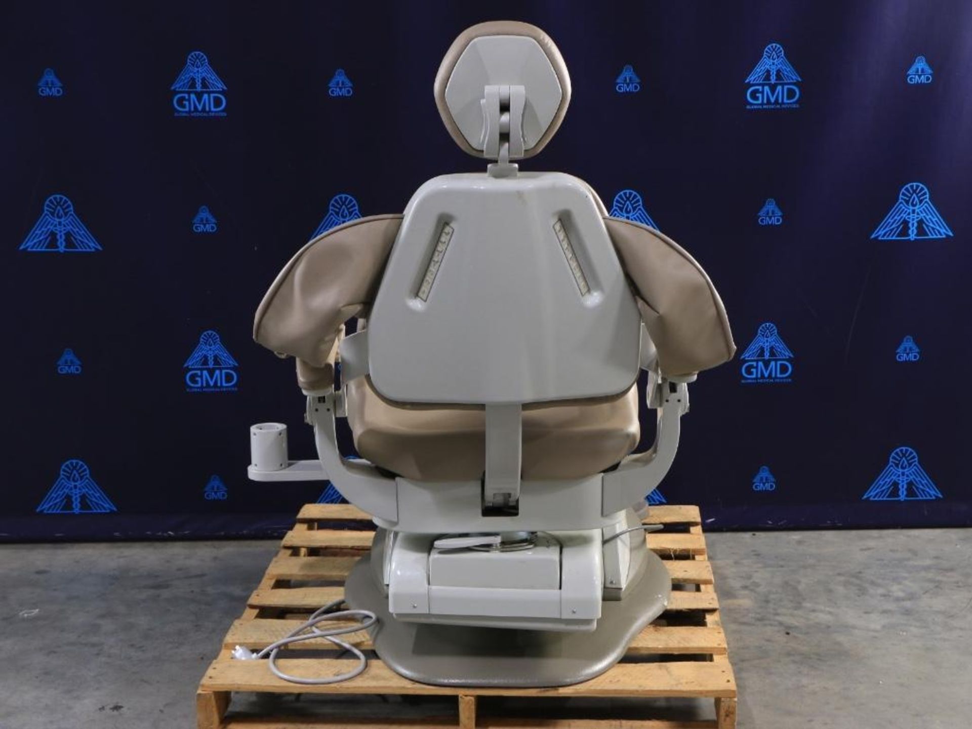 Summit Dental Systems Palm Beach Dental Chair - Image 3 of 6