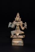 A SOUTHERN INDIAN FOLK STYLE BRONZE FIGURE OF A GODDESS, 18TH/19TH CENTURY.