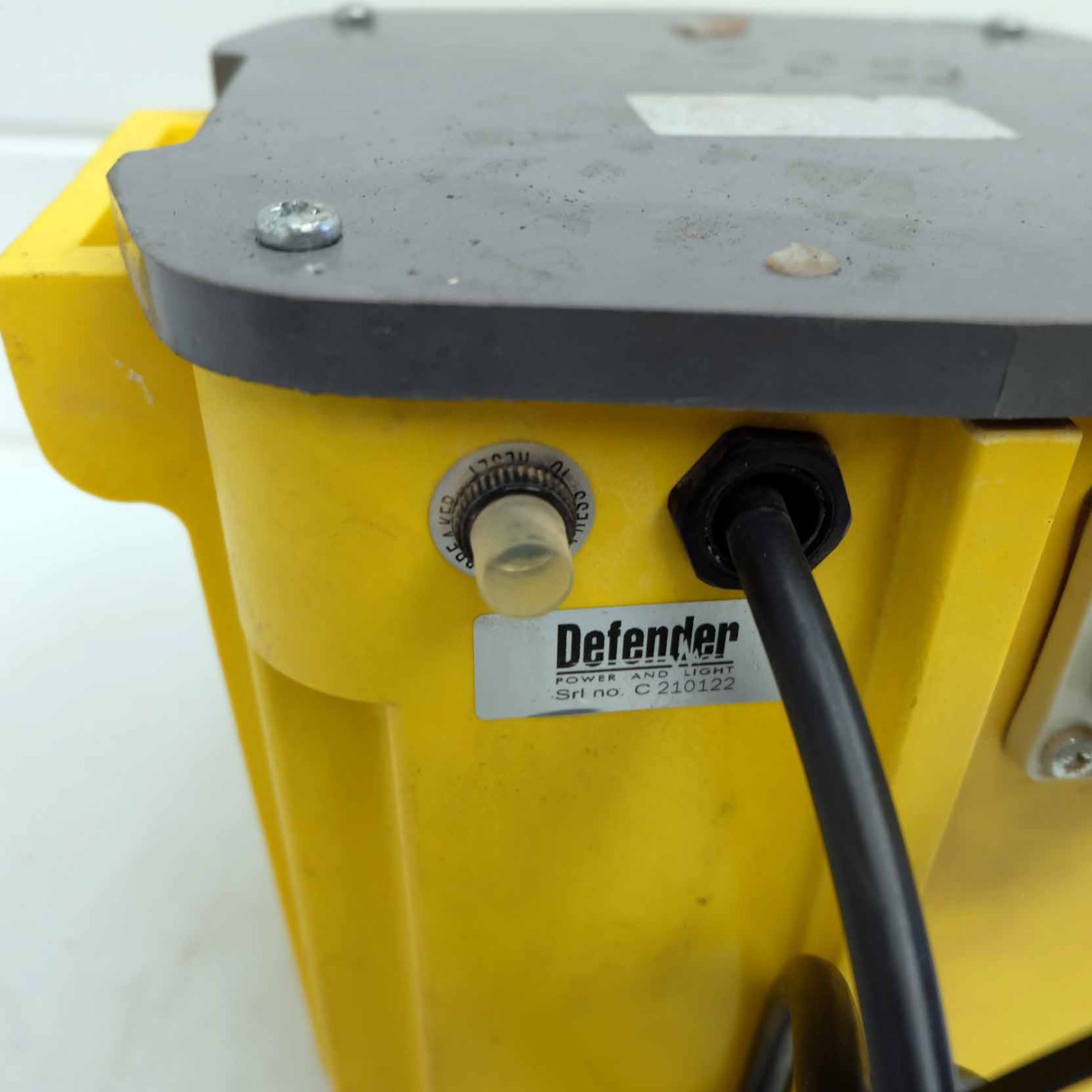 Defender 110V Transformer. 5.0KVA. 2 x 16A Outputs. 1 x 32A Output. 1 x Reset Button. 240V Input.  - Image 5 of 7