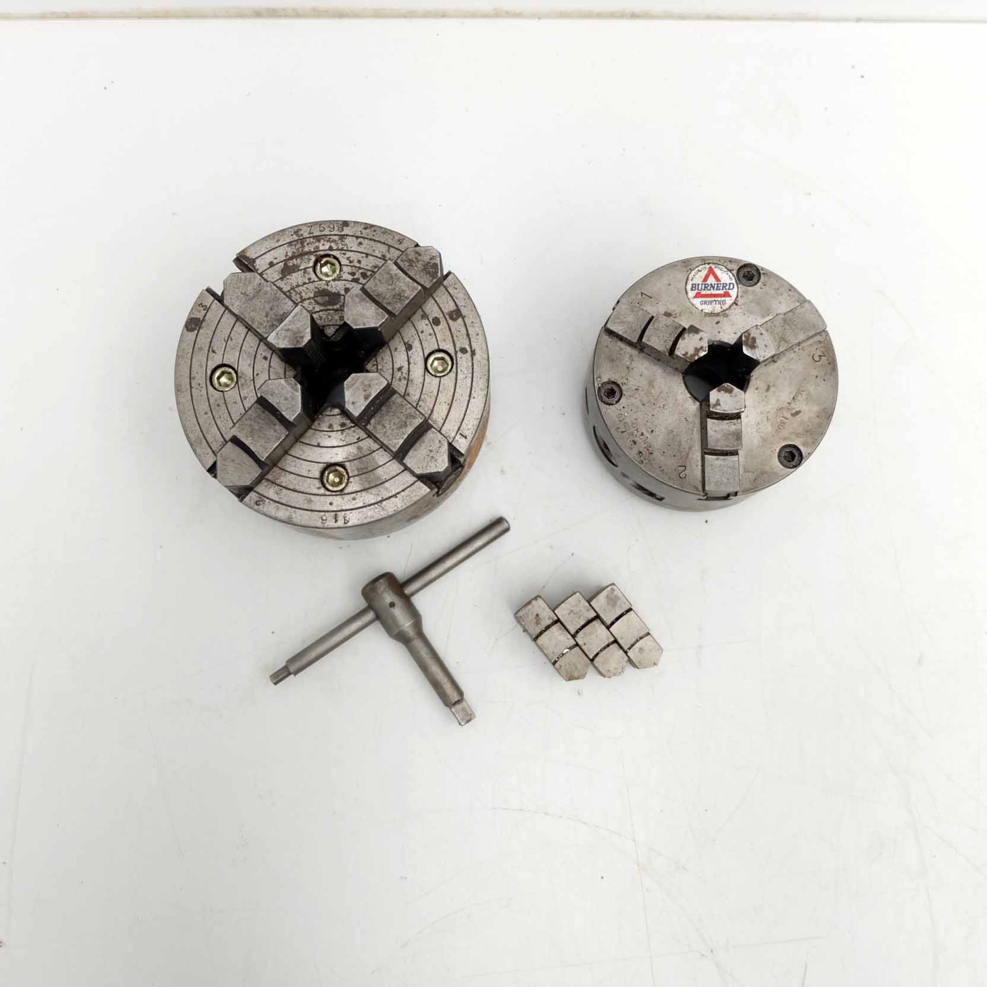 4" Three Jaw Chuck & 5" Four Jaw Chuck to Suit Myford Lathe. Spindle Fitting 1 1/4" x 12 TPI.