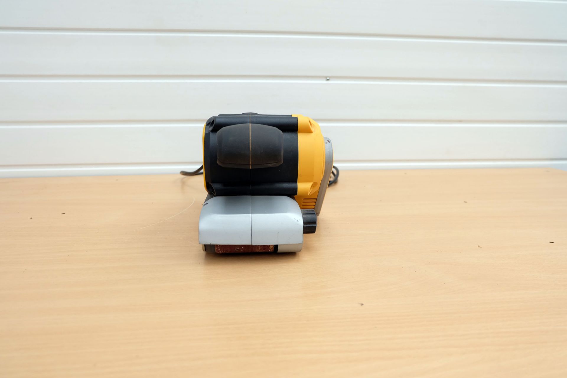 JCB BS900 Belt Sander. 150-320rpm. Single Phase. Power 900W. - Image 4 of 6