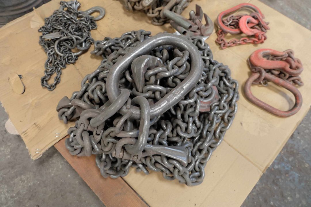5 x Sets of Lifting Chains. 2 x Sets of Adjustable 4 Leg, 1 x Set of 2 Leg and 2 x Single Leg. - Image 2 of 7