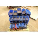 Quantity of Plastic Wall Hanging Bins. Barton Sizes 2, 3 & 4 and Linksi Sizes 3 & 4 etc.