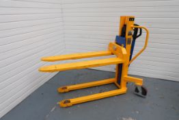 SECO Model PHK800N Hydraulic High Lift Pallet Truck. Year 2019. Capacity 800kg. Max Fork Height 900m