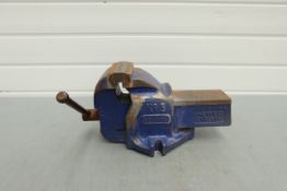 Record No.3 Bench Vice. Width of Jaws 4". Max Opening 4 1/2".
