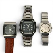 Three Seiko watches to include Seiko 4227-00B0 automatic day/date watch, a Seiko 2205-0401 Hi-Beat