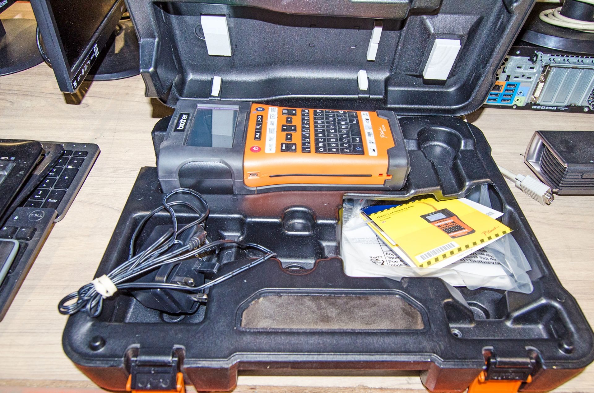 Brother E550W P-Touch label printer c/w carry case