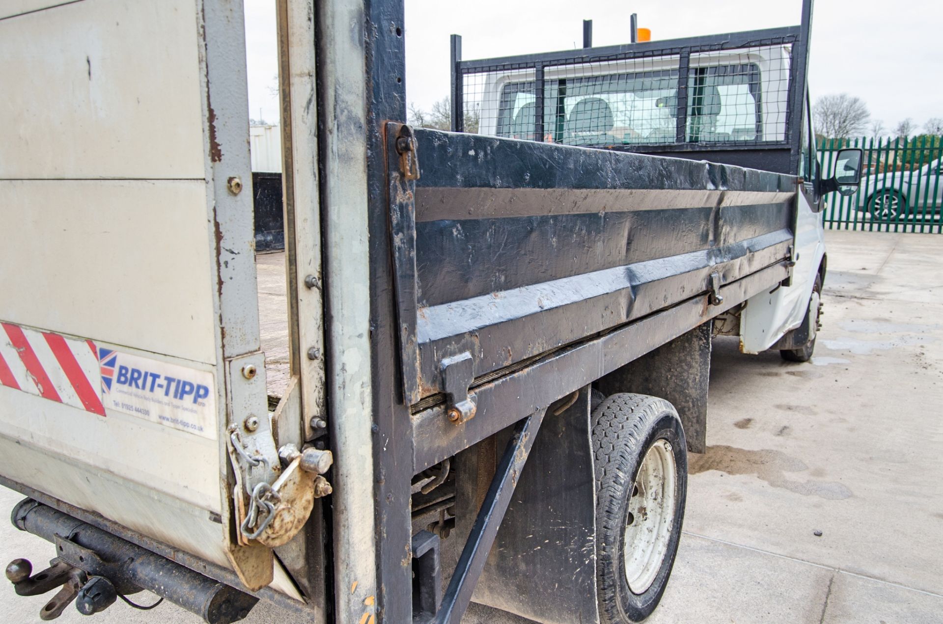 Ford Transit 115 T350M 2402cc diesel 6 speed manual tipper Registration Number: BG61 JMV Date of - Image 11 of 33