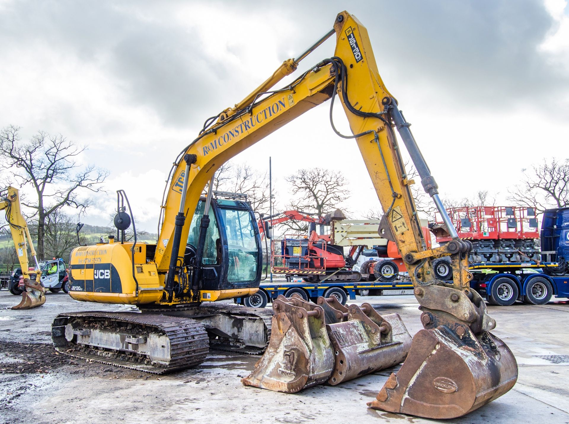 JCB JS130LC 13 tonne steel tracked excavator Year: 2011 S/N: 1535696 Recorded Hours: 10,728 piped, - Image 2 of 30