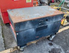 Armorgard Tuffbank steel tool store c/w keys EXP6850