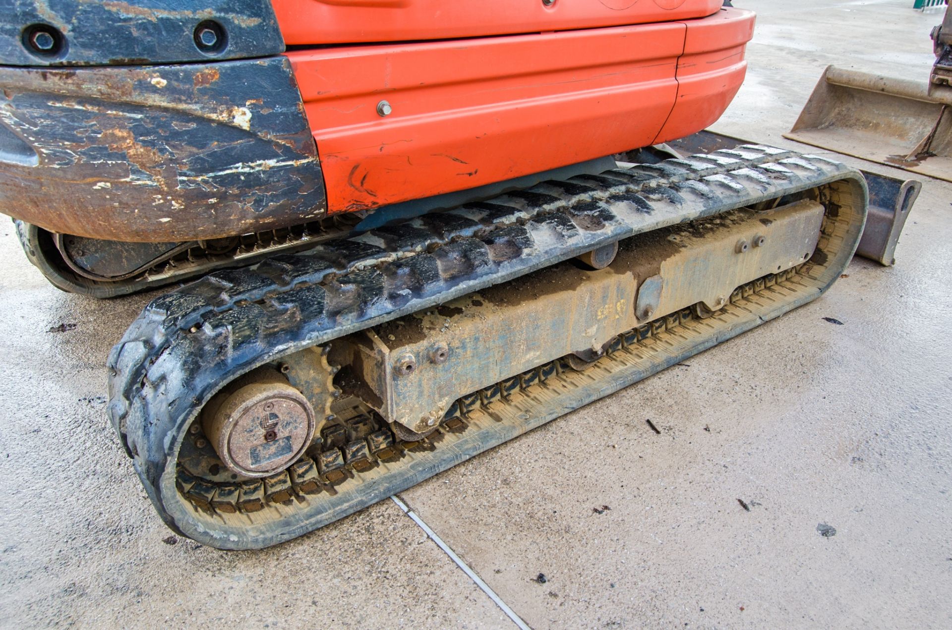 Kubota KX61-3 2.6 tonne rubber tracked excavator Year: 2017 S/N: 83407 Recorded Hours: 2864 blade. - Image 9 of 25