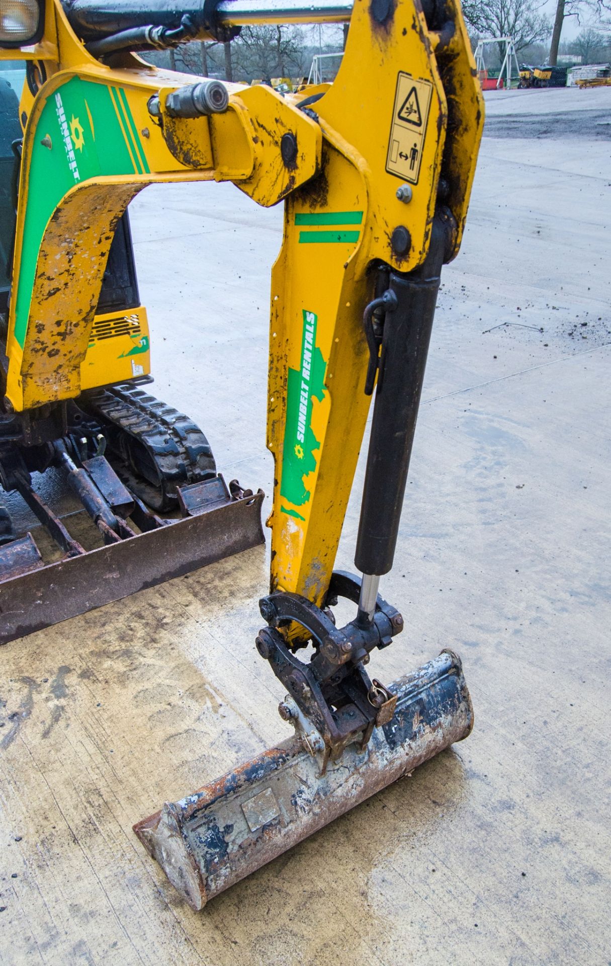 JCB 16C-1 1.6 tonne rubber tracked mini excavator Year: 2018 S/N: 2492810 Recorded Hours: 174 blade, - Image 15 of 26