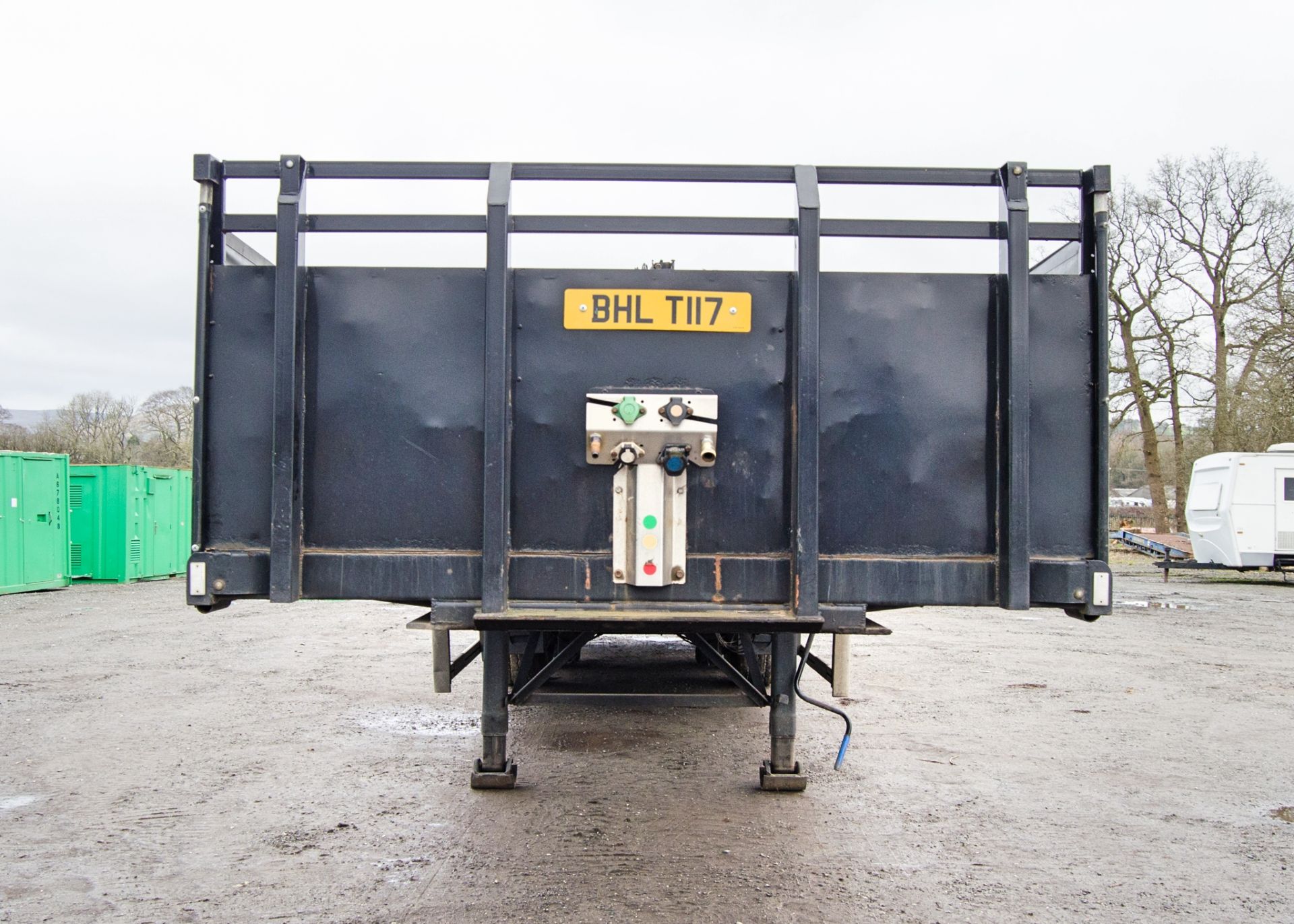 SDC 12.9 metre tri-axle brick & block trailer Year: 2014 Registration Ident: C360823 VIN: - Image 5 of 27