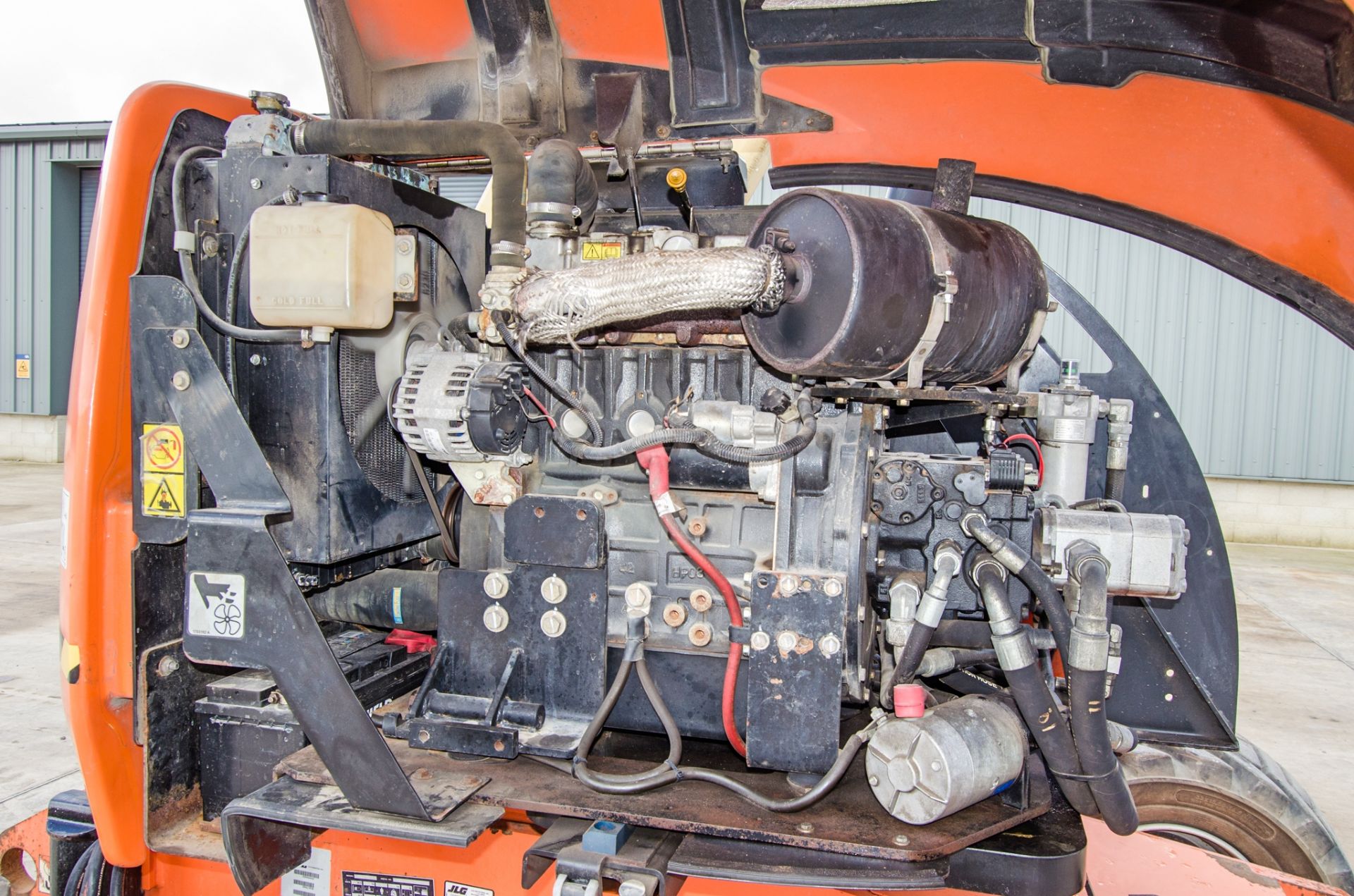 JLG 450AJ Series II diesel driven articulated boom access platform Year: 2012 S/N: E300000325 - Image 17 of 19