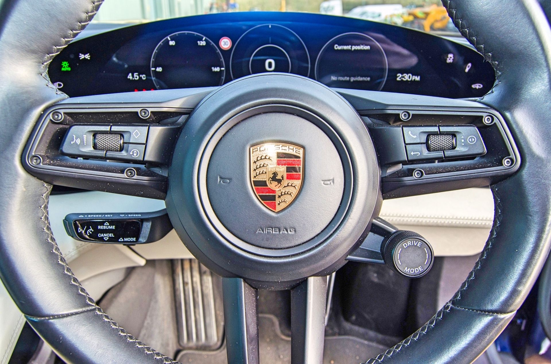 2023 Porsche Taycan Turbo Cross Turismo 500KW 93KWH electric automatic 5 seat hatchback - Image 34 of 40
