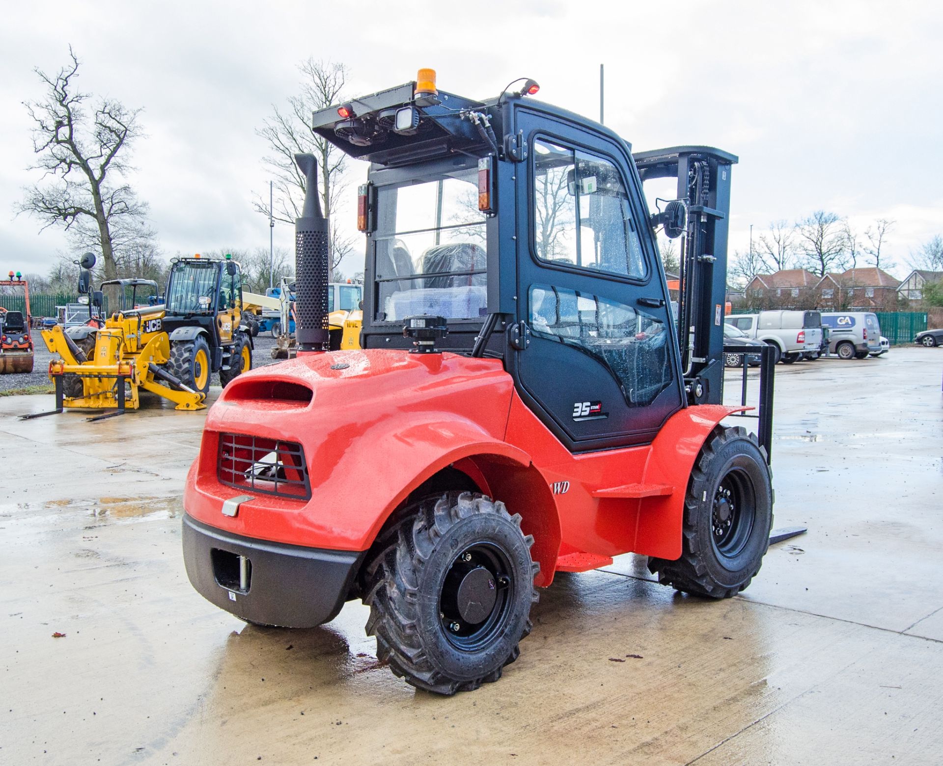 CPC 935 3.5 tonne 4WD diesel rough terrain fork lift truck Date of Manufacture: October 2025 S/N: - Image 3 of 26