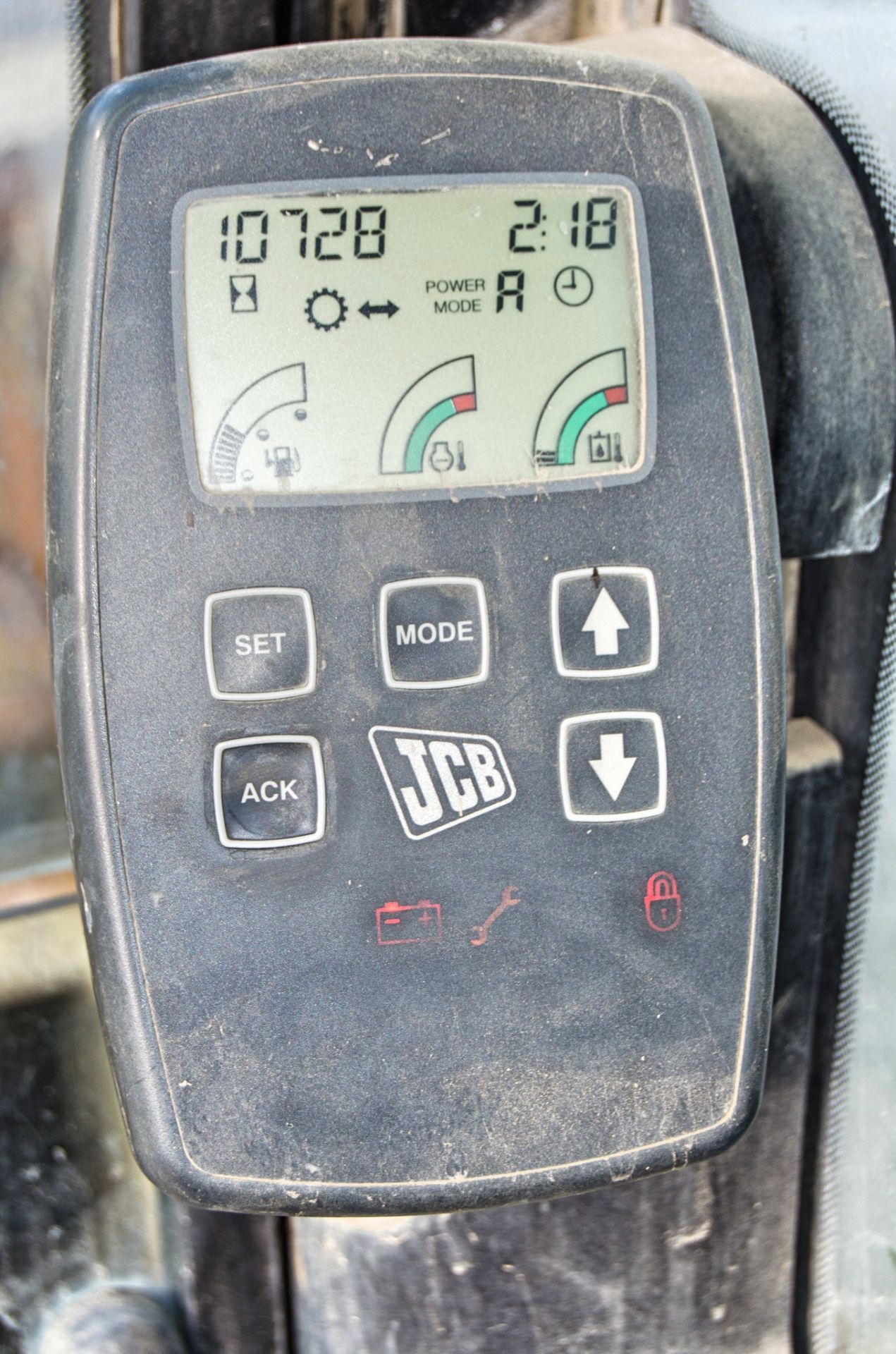 JCB JS130LC 13 tonne steel tracked excavator Year: 2011 S/N: 1535696 Recorded Hours: 10,728 piped, - Image 26 of 30