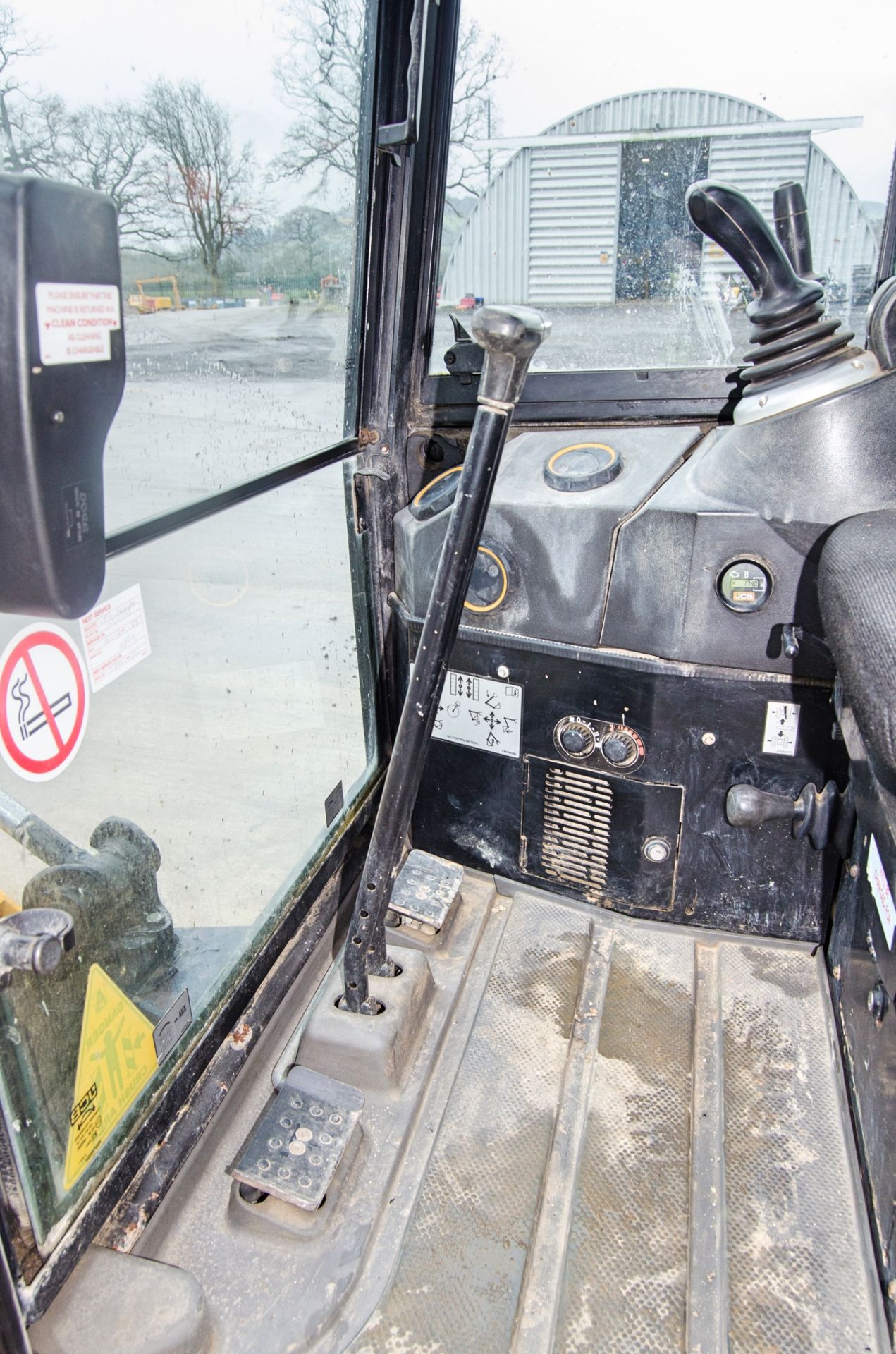 JCB 16C-1 1.6 tonne rubber tracked mini excavator Year: 2018 S/N: 2492810 Recorded Hours: 174 blade, - Image 22 of 26