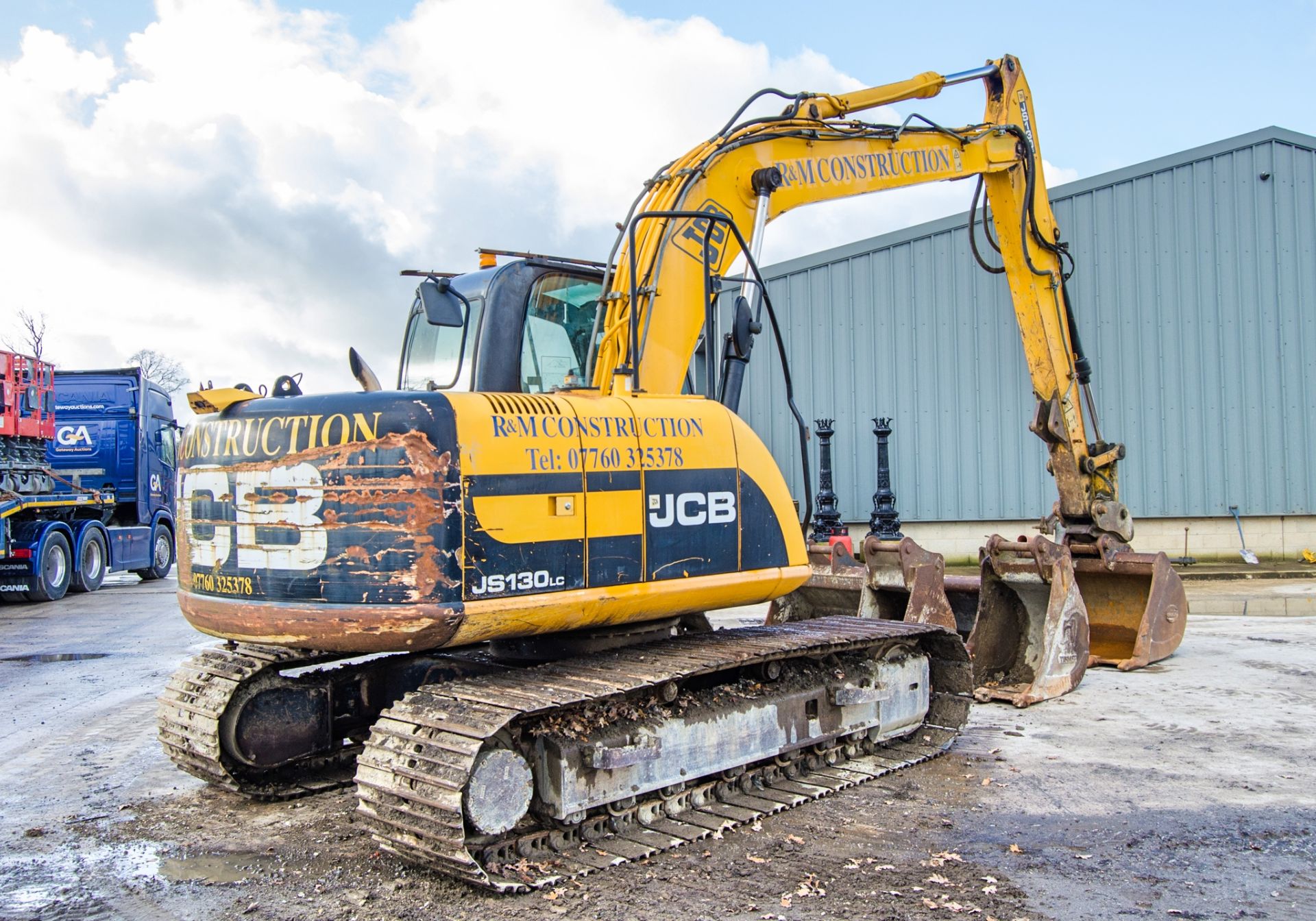 JCB JS130LC 13 tonne steel tracked excavator Year: 2011 S/N: 1535696 Recorded Hours: 10,728 piped, - Image 3 of 30