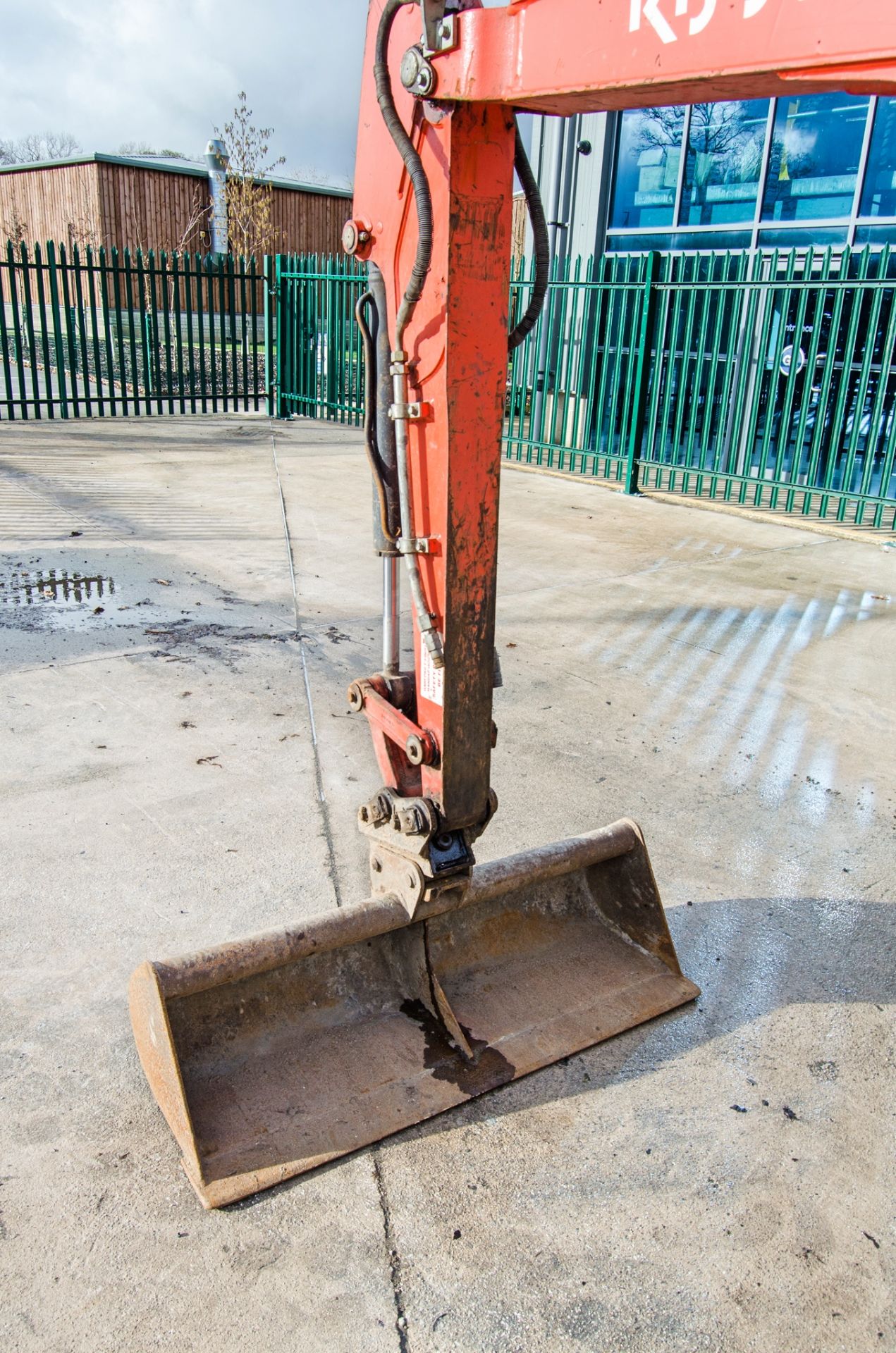 Kubota KX61-3 2.6 tonne rubber tracked excavator Year: 2017 S/N: 83407 Recorded Hours: 2864 blade. - Image 14 of 25
