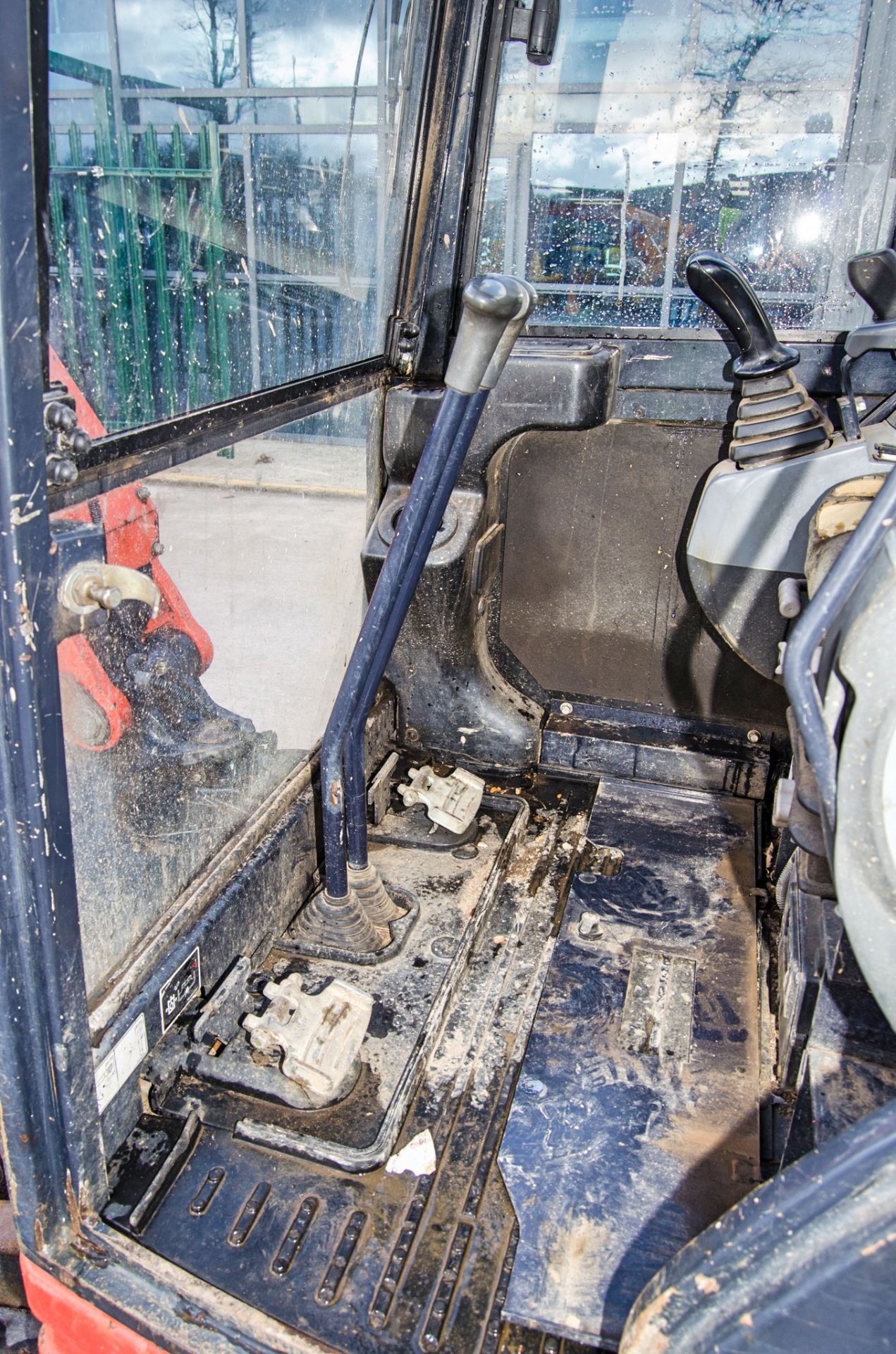 Kubota KX61-3 2.6 tonne rubber tracked excavator Year: 2015 S/N: 81783 Recorded Hours: 3857 blade. - Image 20 of 24