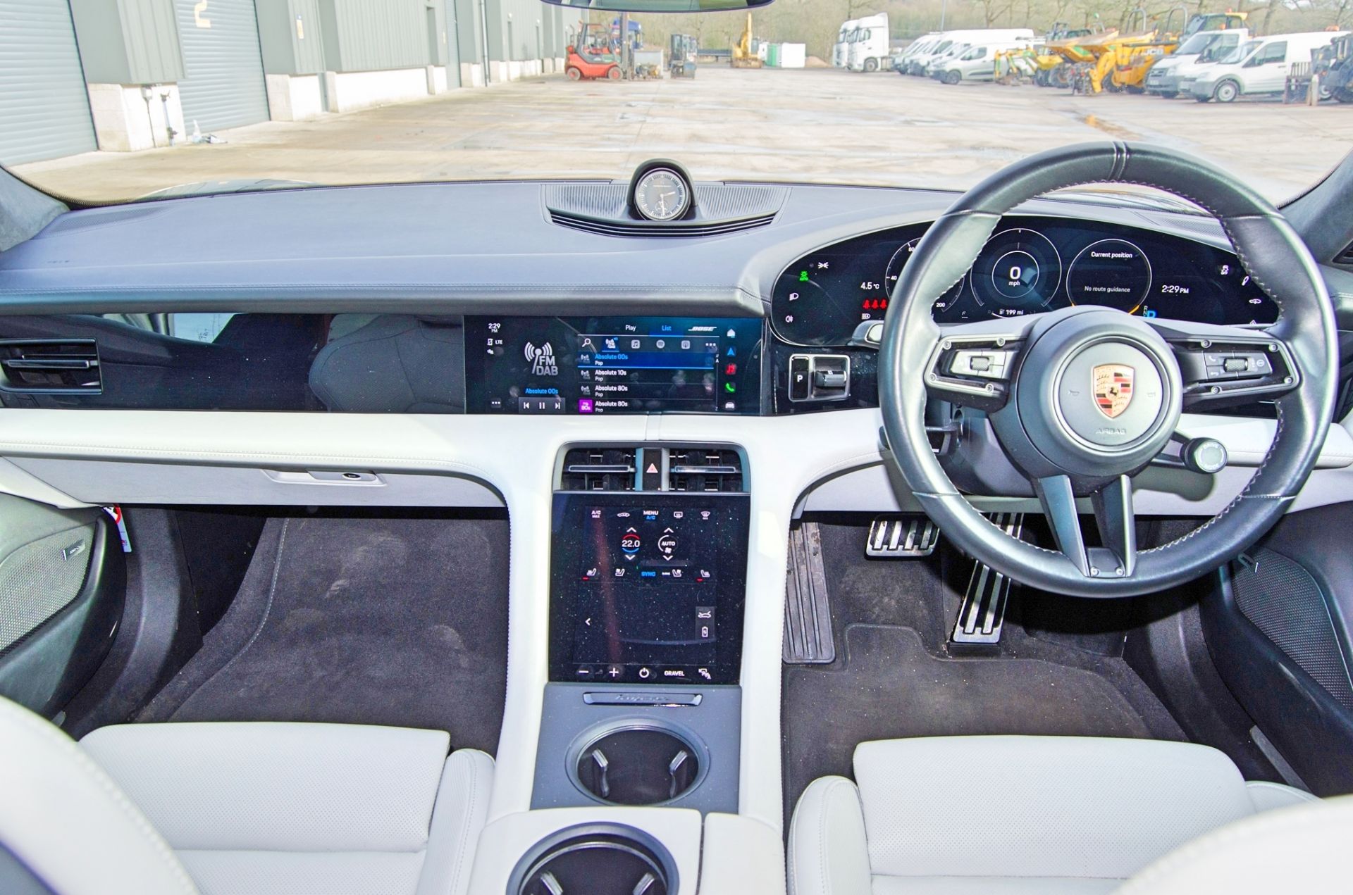 2023 Porsche Taycan Turbo Cross Turismo 500KW 93KWH electric automatic 5 seat hatchback - Image 30 of 40