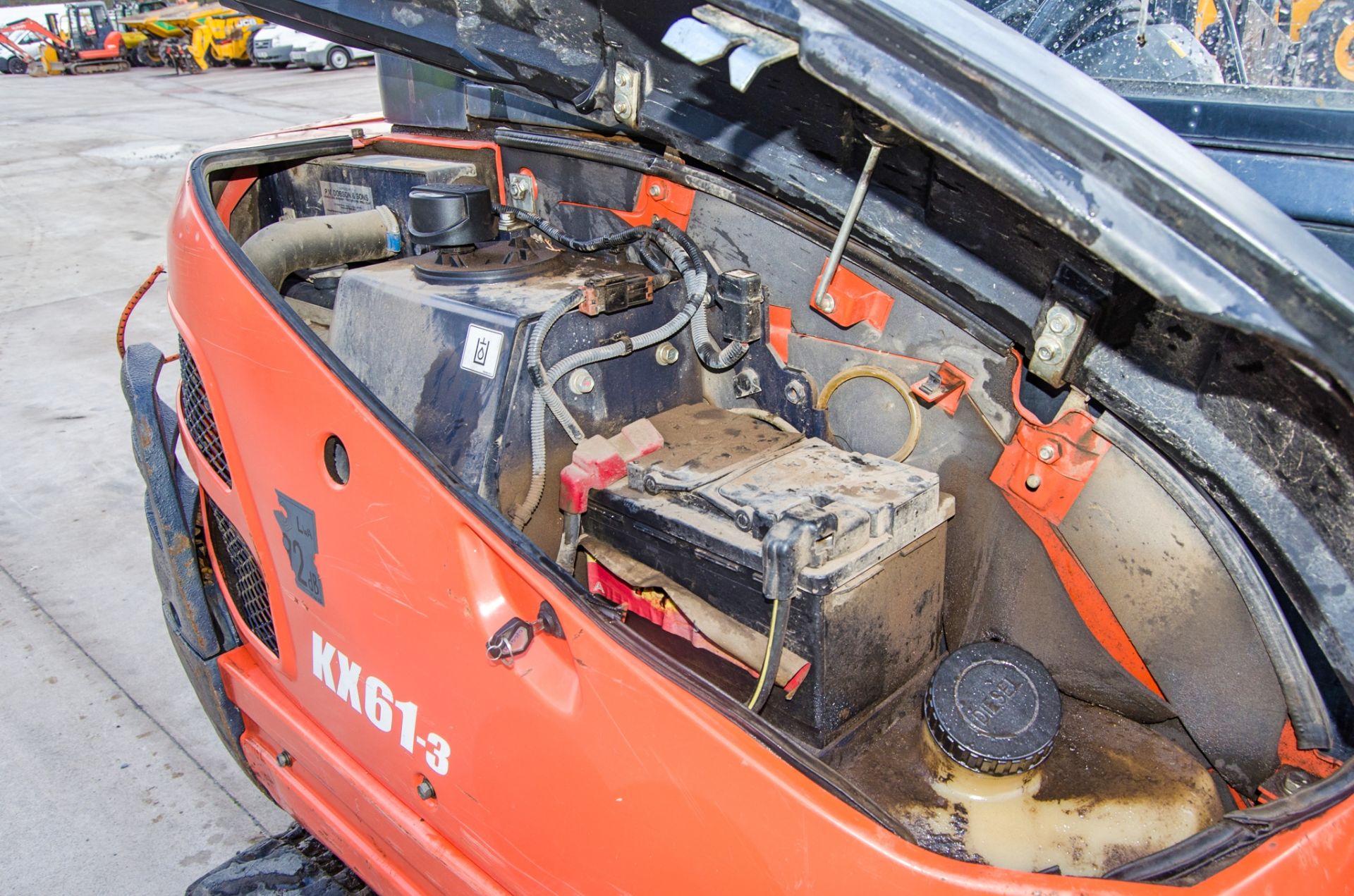 Kubota KX61-3 2.6 tonne rubber tracked excavator Year: 2015 S/N: 81783 Recorded Hours: 3857 blade. - Image 23 of 24