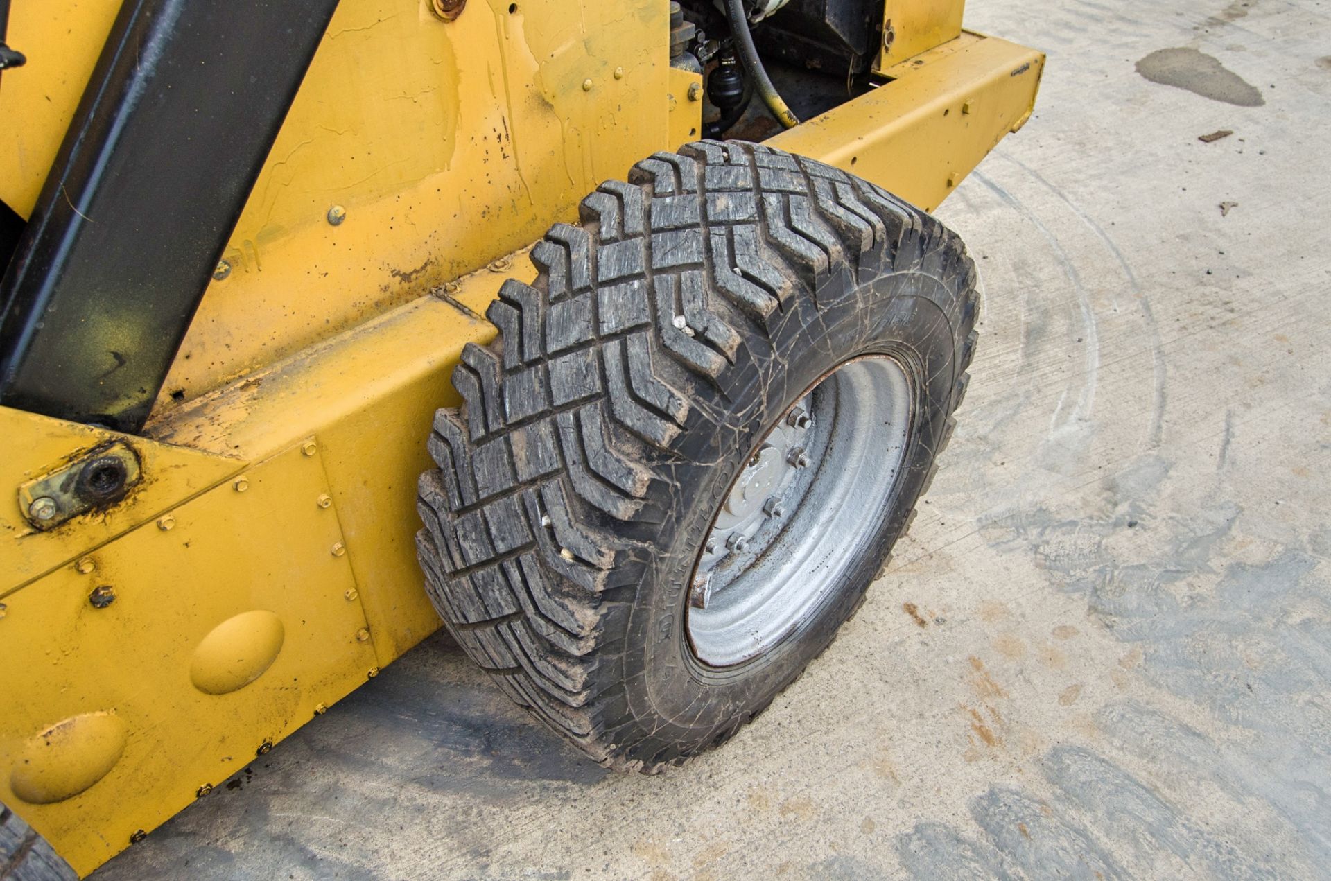 Ford L785 diesel driven skidsteer loader S/N: 763506 Recorded Hours: 5190 - Image 13 of 21