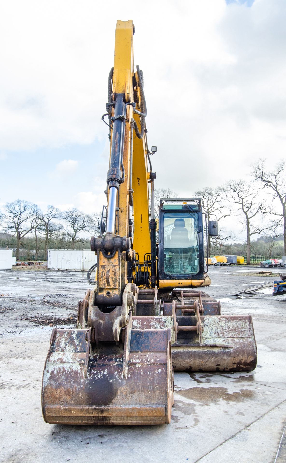 JCB JS130LC 13 tonne steel tracked excavator Year: 2011 S/N: 1535696 Recorded Hours: 10,728 piped, - Image 5 of 30