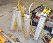 4 - 110v stand strip lights
