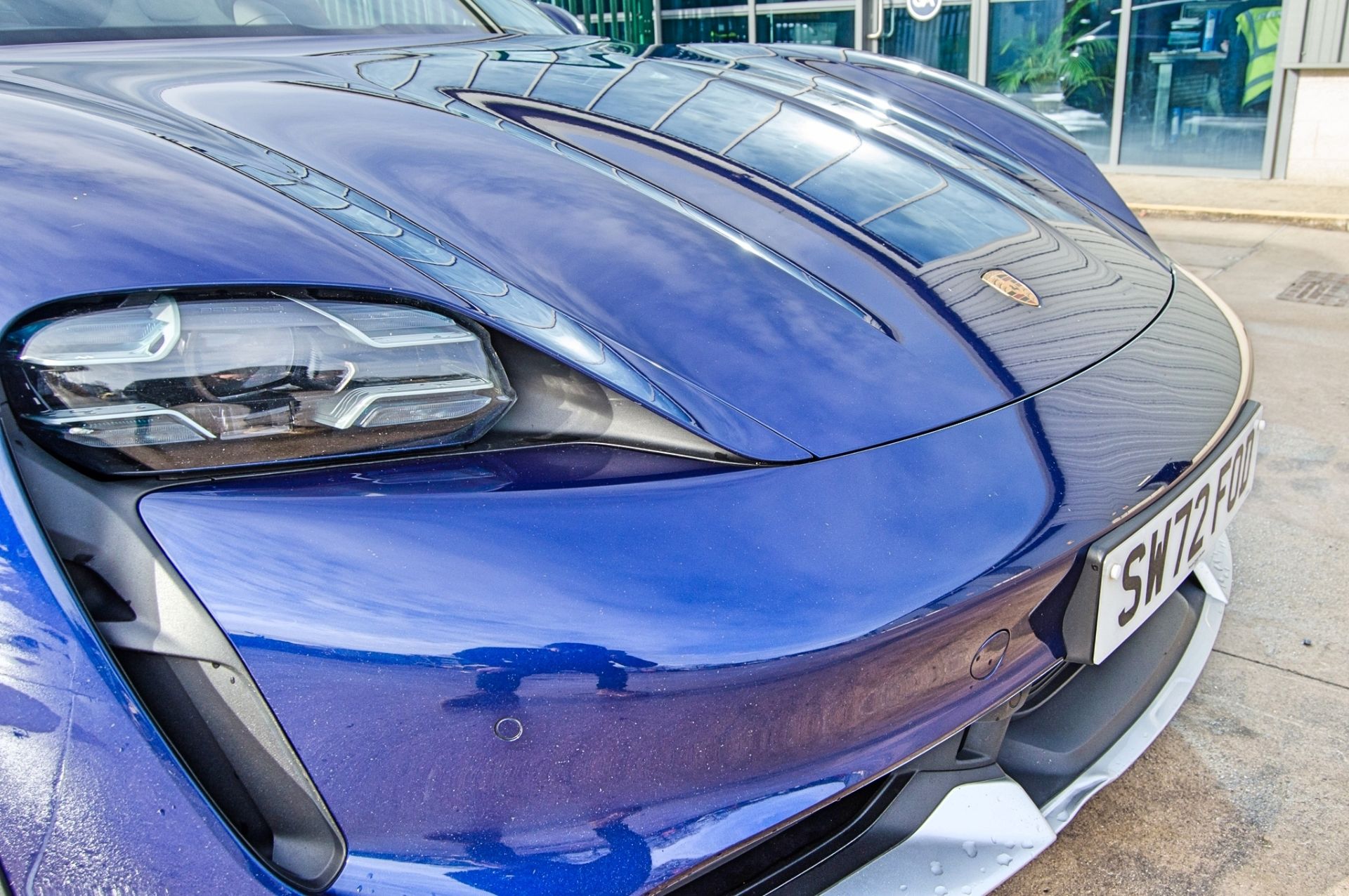 2023 Porsche Taycan Turbo Cross Turismo 500KW 93KWH electric automatic 5 seat hatchback - Image 14 of 40