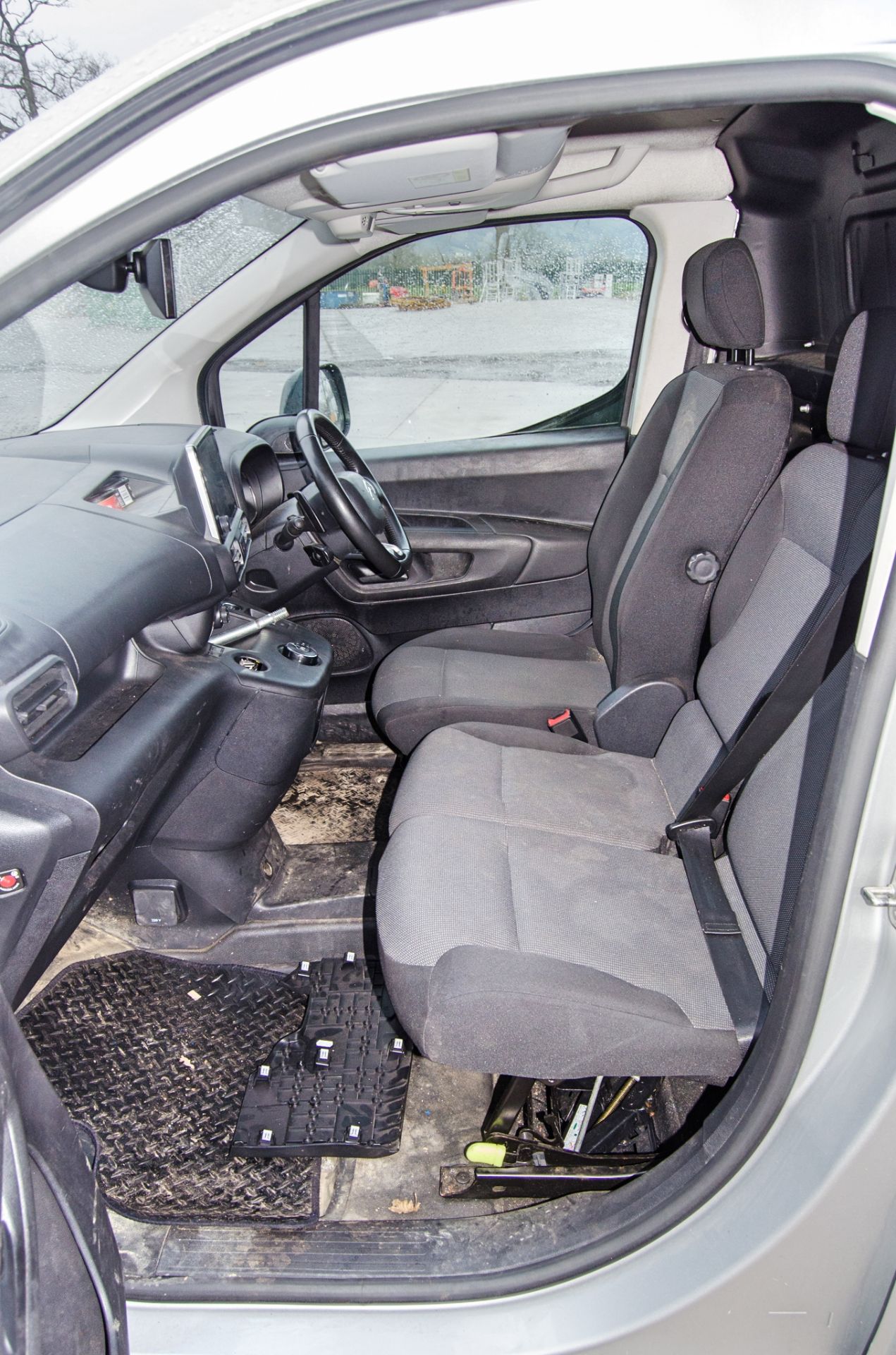 Citroen Berlingo Pro BHDi 1499cc diesel automatic panel van Registration Number: PE71 EOL Date of - Image 20 of 32