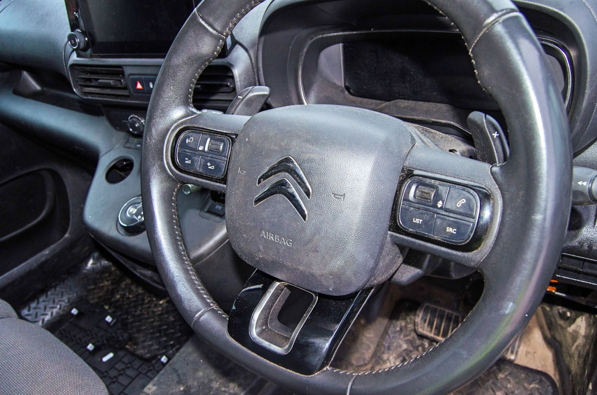 Citroen Berlingo Pro BHDi 1499cc diesel automatic panel van Registration Number: PE71 EOL Date of - Image 24 of 32