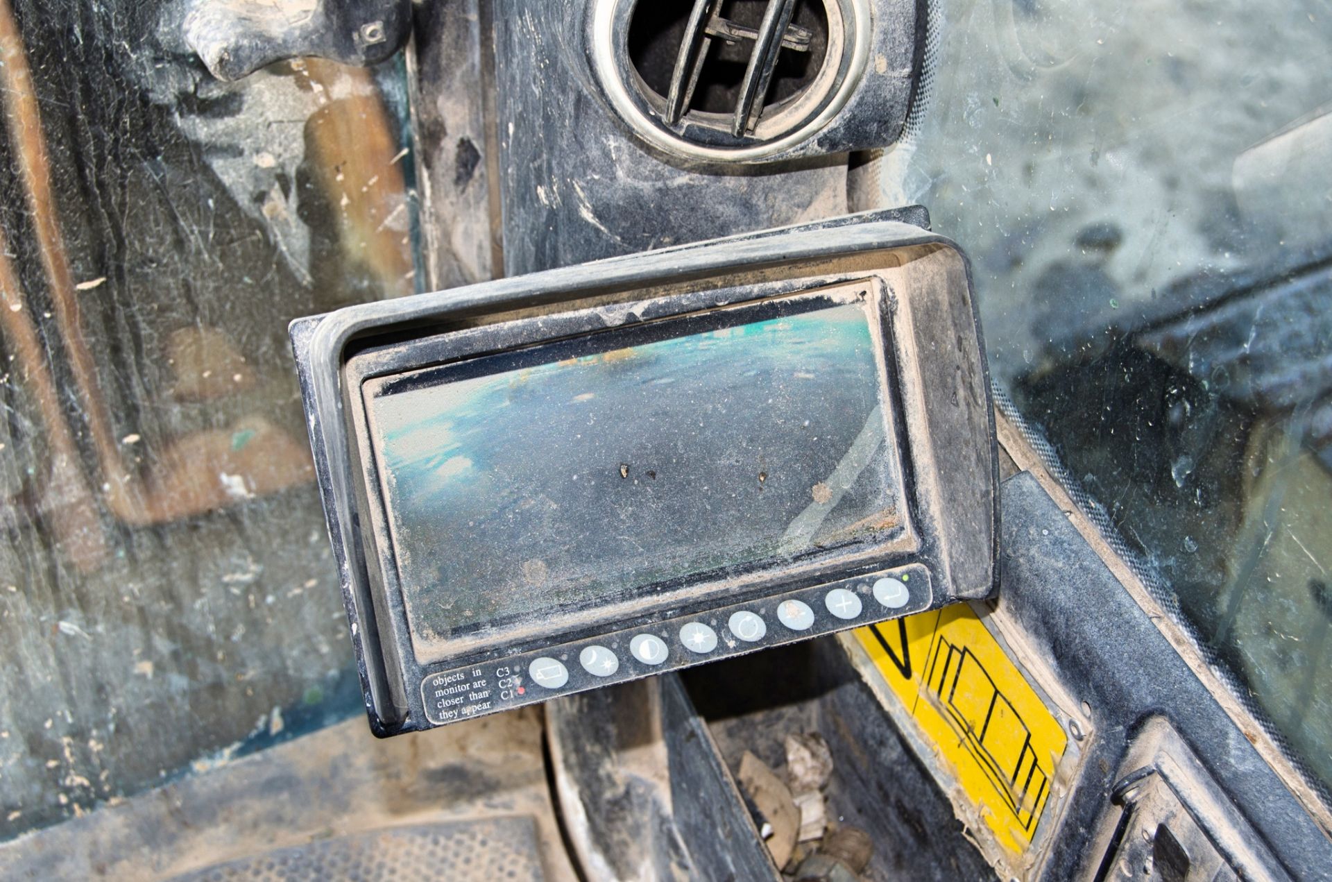JCB JS130LC 13 tonne steel tracked excavator Year: 2011 S/N: 1535696 Recorded Hours: 10,728 piped, - Image 27 of 30